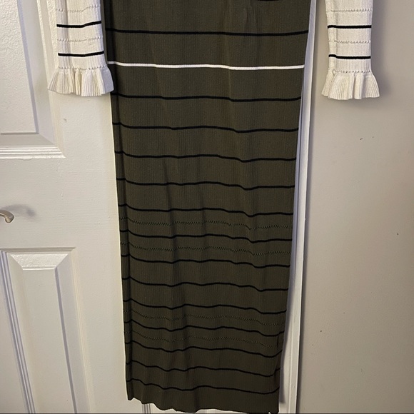 Sold!! Opening Ceremony - Picture 5 of 5